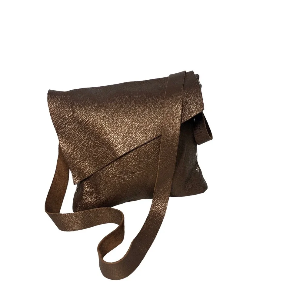 Gold Pebble Leather Purse Womens Grommet Open Flap Crossbody Vintage Y2K‎
